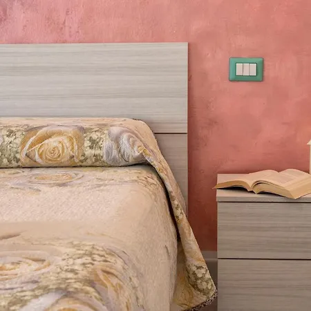 Apartamento Il Nespolo , Vicino Alle Spiagge, Per Coppie E Famiglie