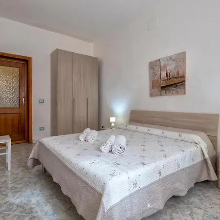 Appartement Il Nespolo , Vicino Alle Spiagge, Per Coppie E Famiglie *