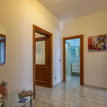 Appartement Il Nespolo , Vicino Alle Spiagge, Per Coppie E Famiglie